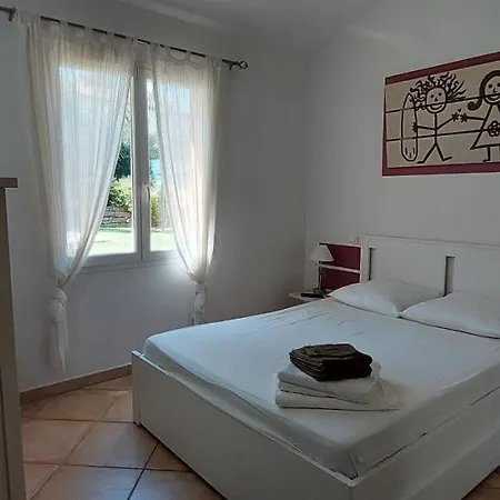 Villa Hyeres, Presqu'ile De Giens, La Madrague